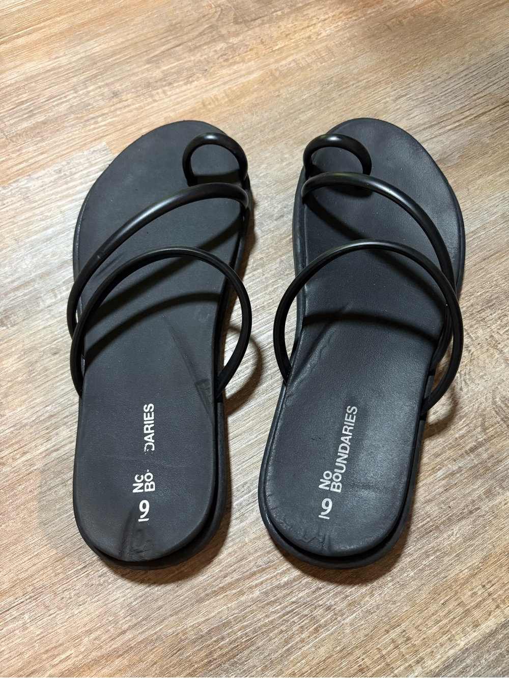 No Boundaries Black Triple-Strap Slide Sandals